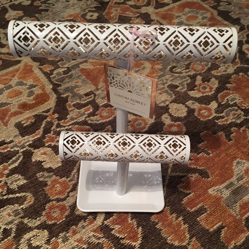 Cynthia Rowley, jewlery holder